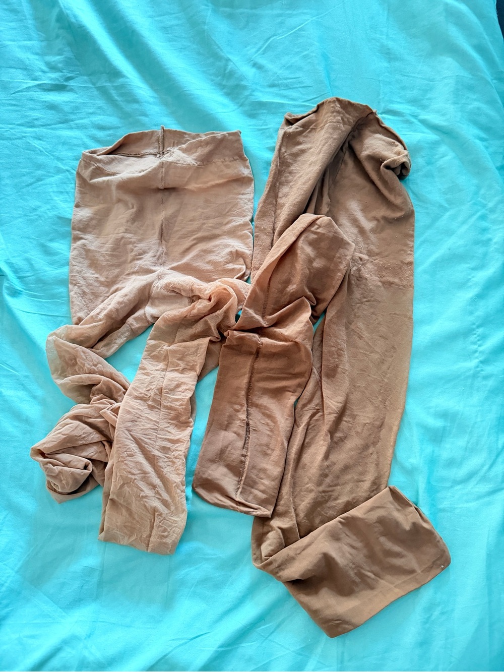 L’eggs Sheer Energy Pantyhose with runs